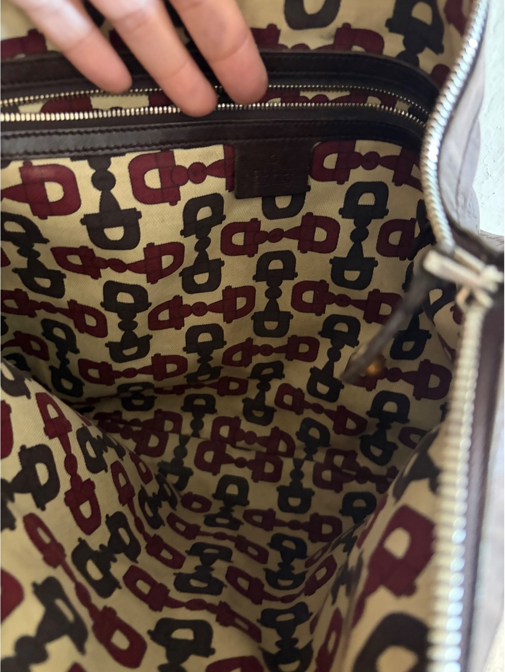 🔥 SALE TODAY 🔥 Gucci guccissima leather studded Pelham hobo - Picture 9 of 9